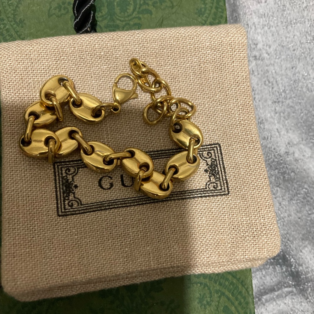 Gucci Gold Plated Gucci Link Bracelet